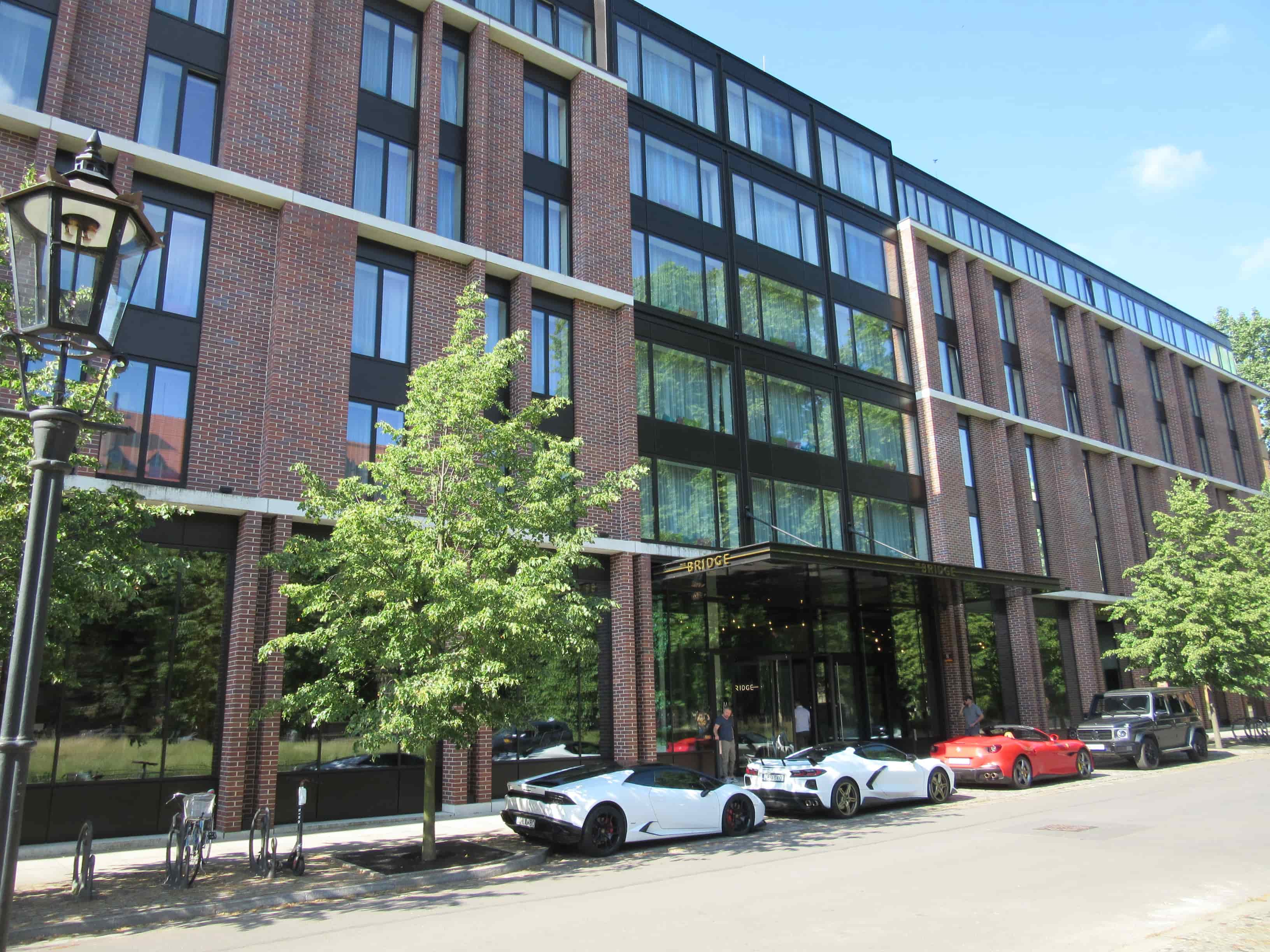 Hotel Bridge, Wrocław