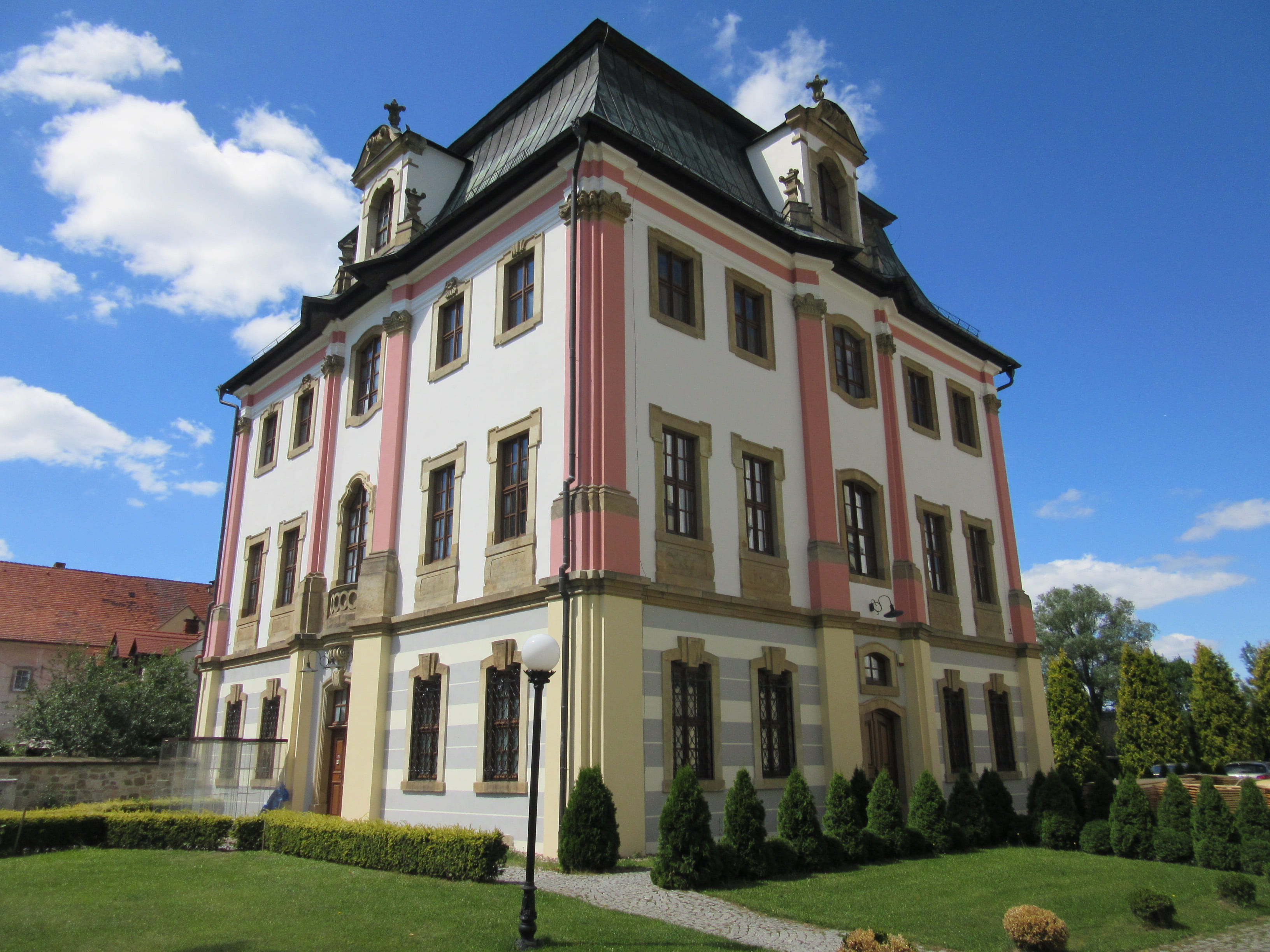 Dom Gościnny Opata w Krzeszowie koło Kamiennej Góry