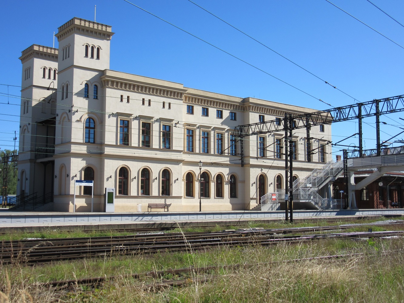 Dworzec PKP w Węglińcu