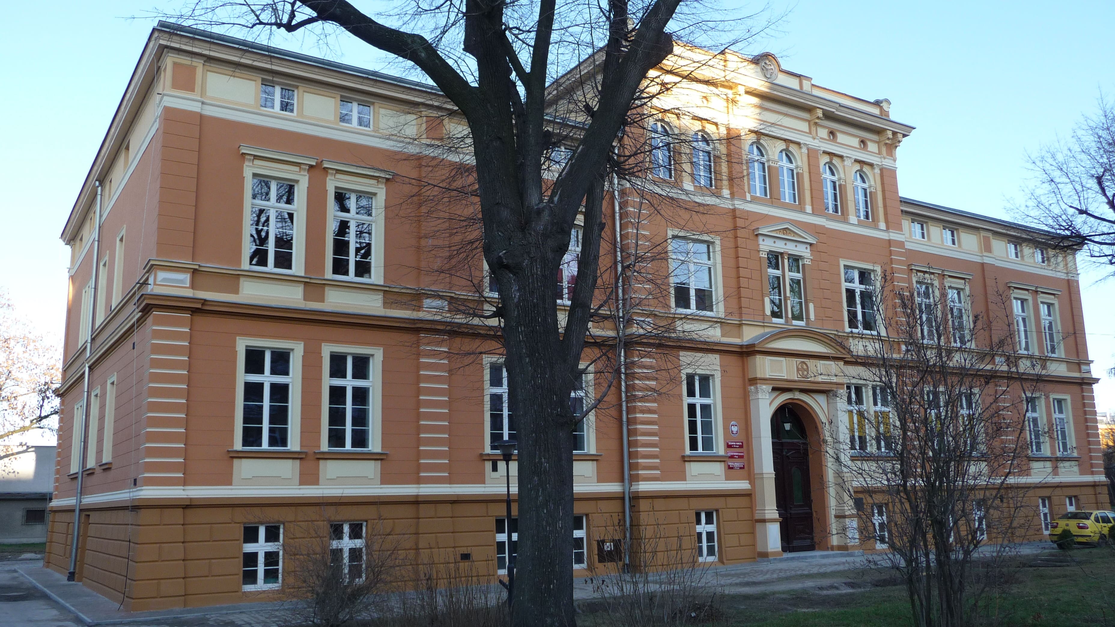 Zespół Szkół, Brzeg